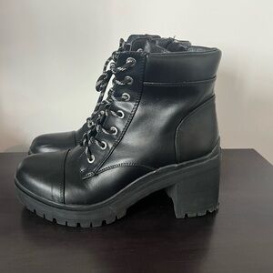 LACE-UP HEELED BLACK COMBAT/MOTO BOOTS 9
